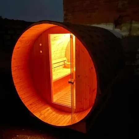 - Urlaub Auf Drei Etagen Mit Sauna Und Kanu * Tribsees